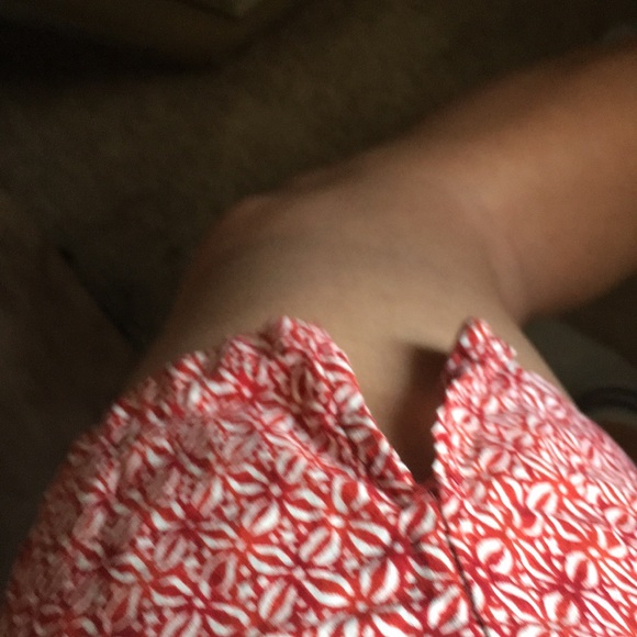 Vintage style lightweight red patterned skirt - Picture 4 of 5